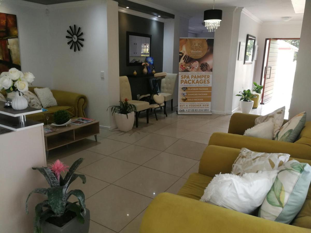 Sheadore Lodge And Beauty Spa Roodepoort Bagian luar foto